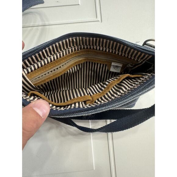 Travelon Anti Theft Heritage Crossbody Denim Blue RFID/Slash Proof - Picture 4 of 4